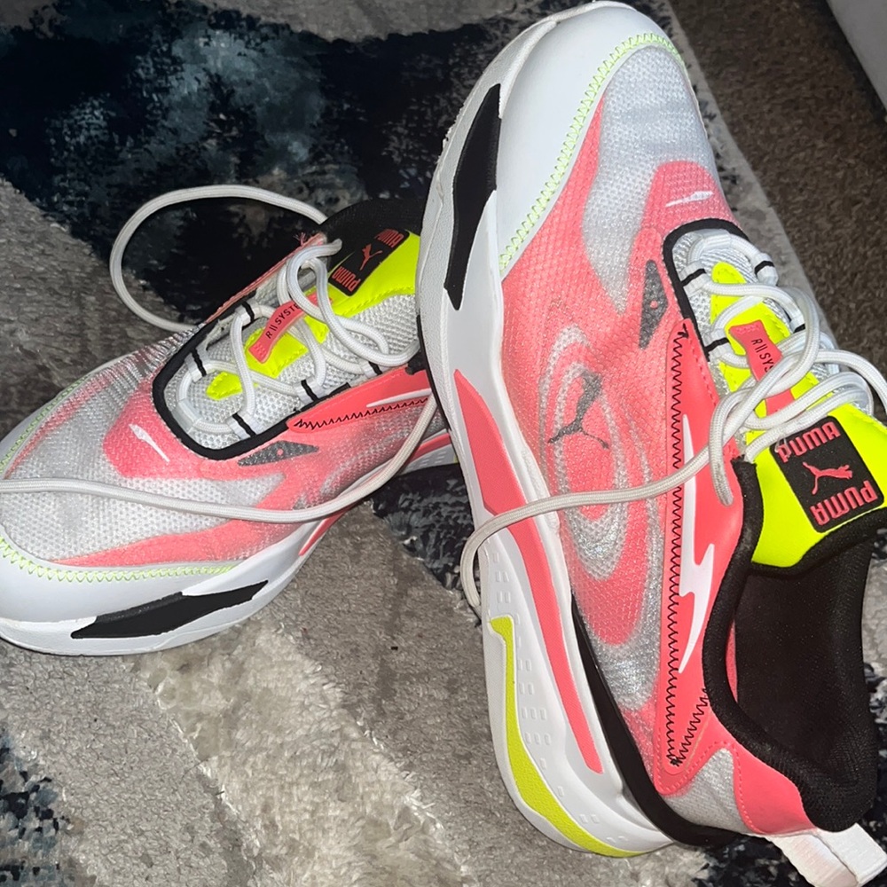 Multicolor, only worn once! Can be worn by men and women